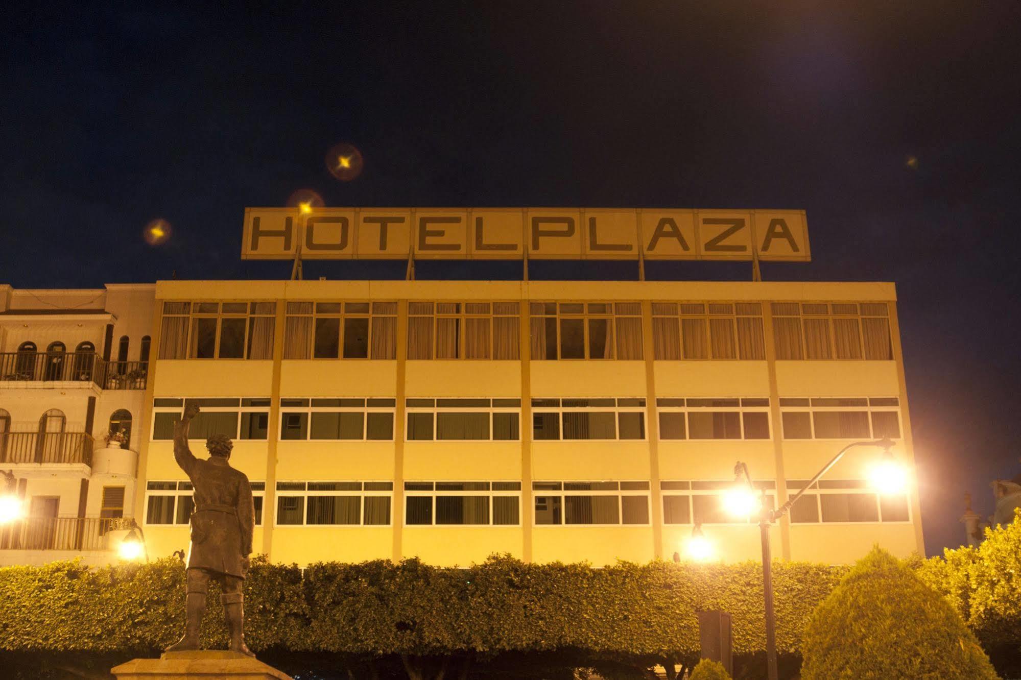 Hotel Plaza Sahuayo Esterno foto