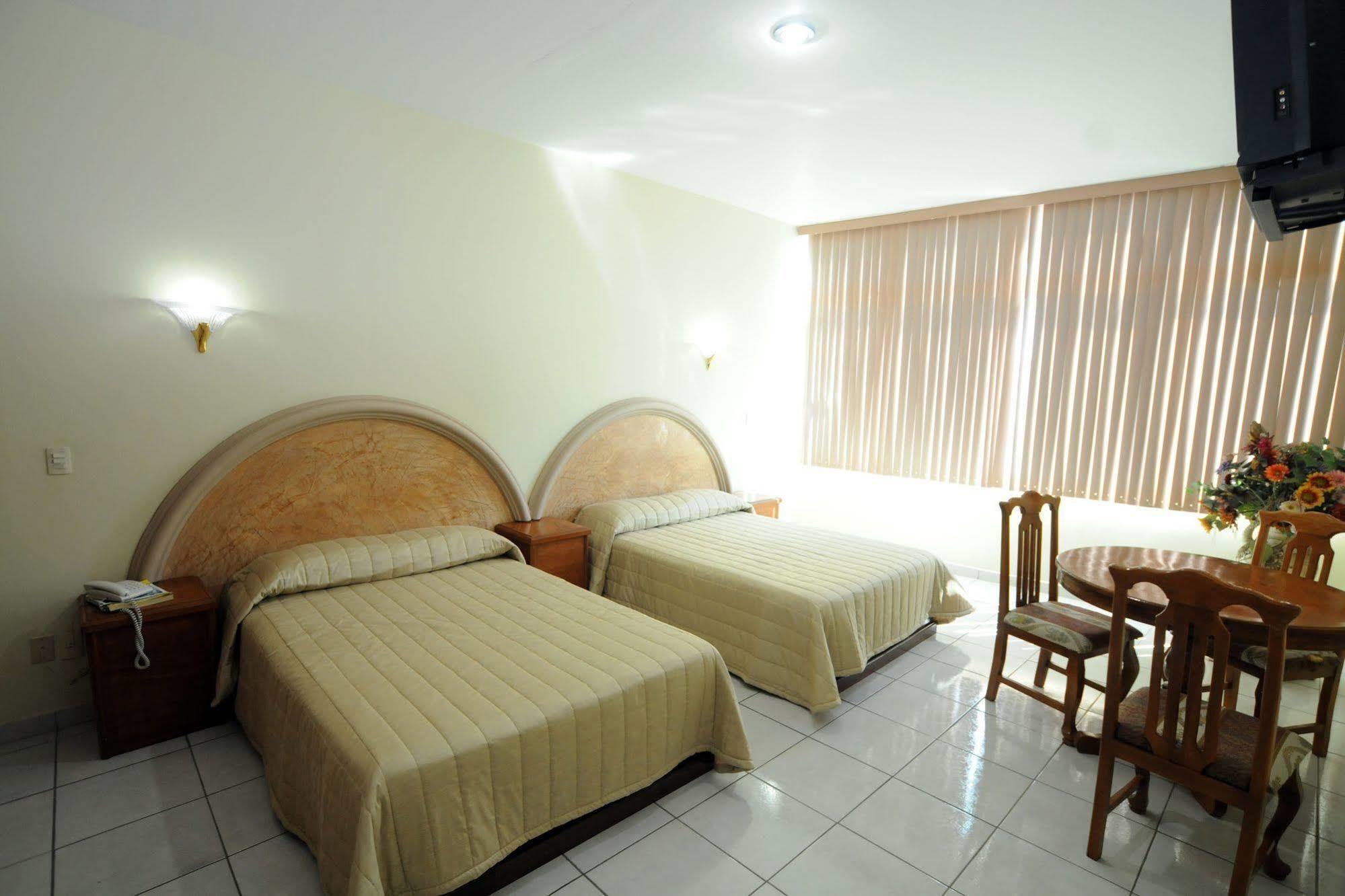 Hotel Plaza Sahuayo Esterno foto